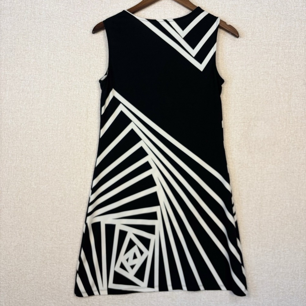 Haani Womens Black White Geometric Optical Illusion Keyhole Shift Dress Small - Picture 3 of 9